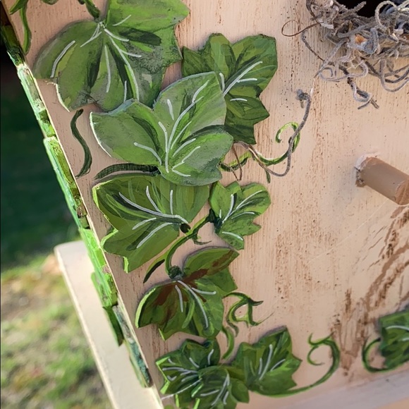 💕⭐️I🌸 Handpainted birdhouse -see all pics - Picture 9 of 12